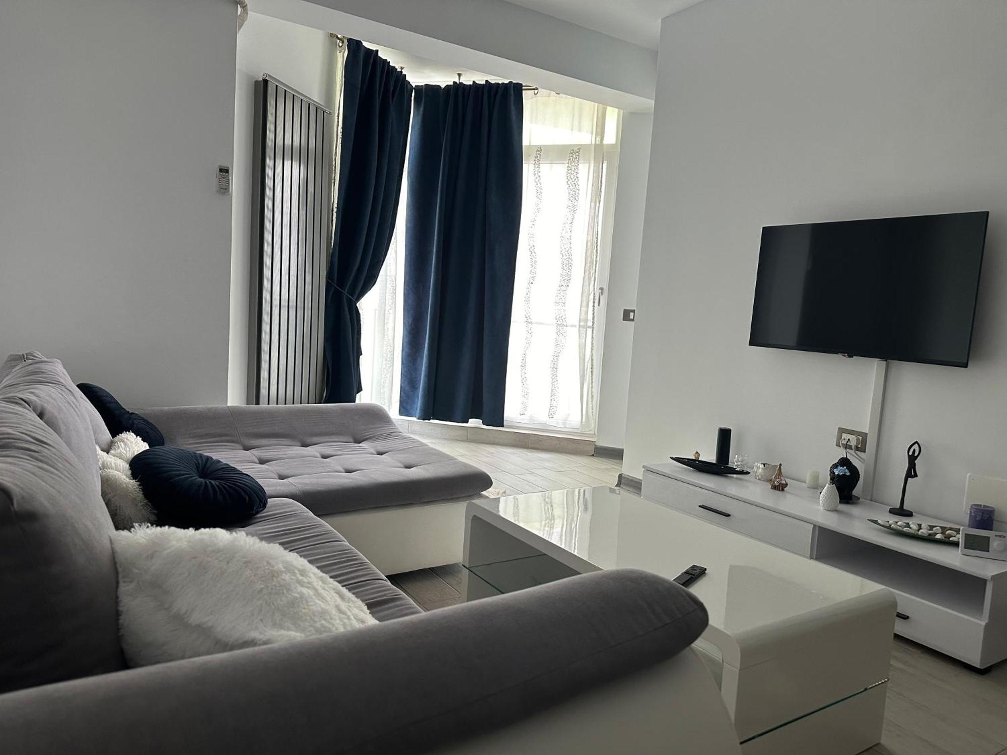 Waves 13 Apartment นาโวดาริ ภายนอก รูปภาพ